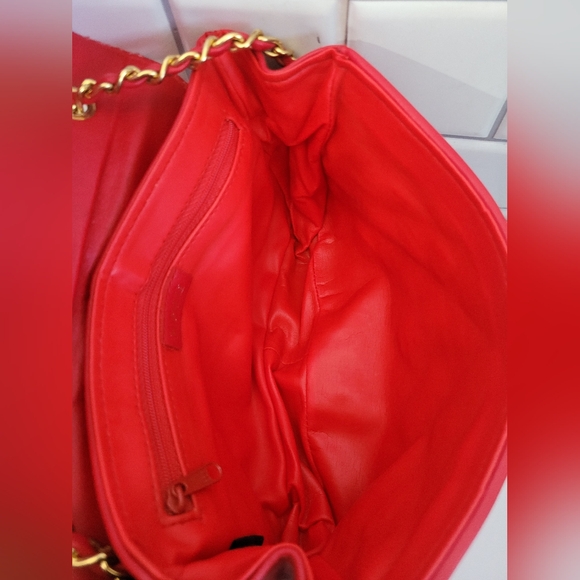 Borelli Vintage Red Leather Quilted Shoulder Purse Gold Hardware Sliding Adjusta - Picture 7 of 8